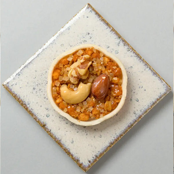 Kahou Sala Sanraku Crispy Wafer With Caramel Butter & Nuts 1 Piece