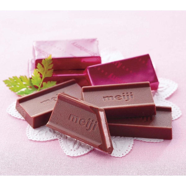Meiji Strawberry Filled Bite Sized Chocolates 26 Pieces