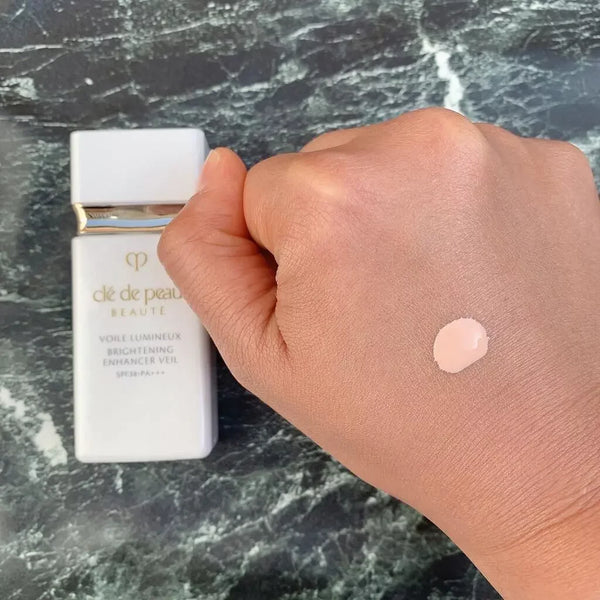 Shiseido Clé de Peau Beaute Voile Lumineux Brightening Makeup Base SPF38 PA+++ 30ml