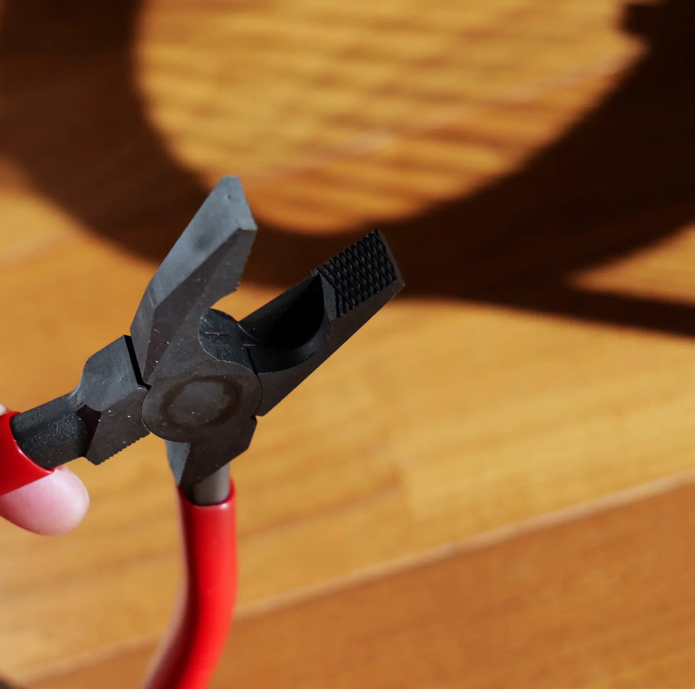 keiba pliers daitool