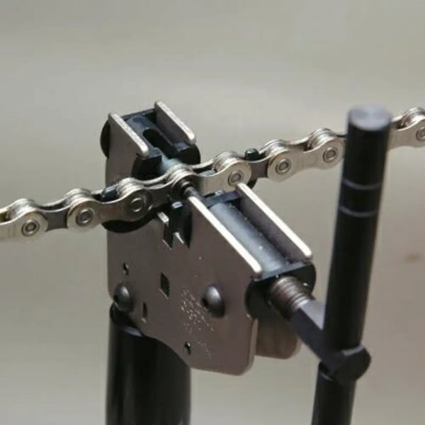 Hozan Bicycle Chain Breaker Bike Universal Chain Tool C-371