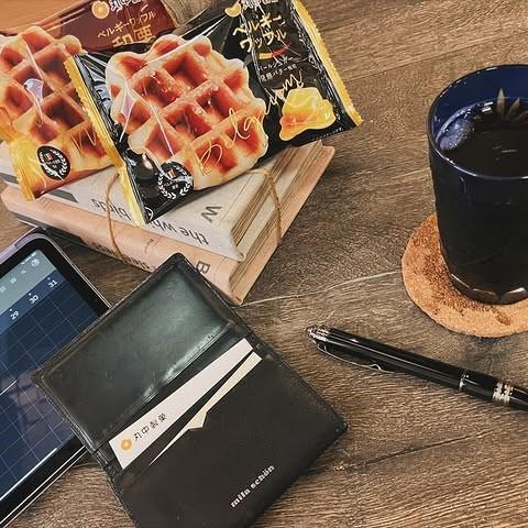 Belgian Waffle Pearl Sugar & Cultured Butter Waffle 1 Piece