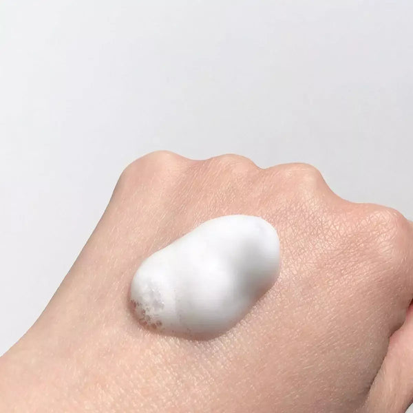 Dove Premium Moisture Care Foaming Body Wash 470g