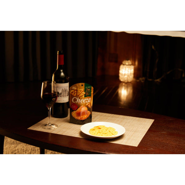 Glico Cheeza Cheddar Cheese Crackers 32g