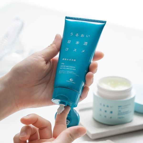 Hakutsuru Moisturizing Japanese Sake Lees & Mud Face Wash 100g