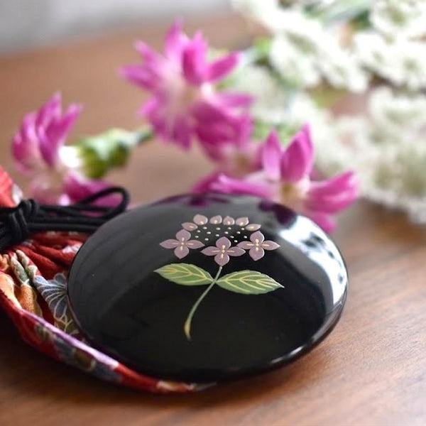 Isuke Compact Hand Mirror Hydrangea Pattern Lacquer Mirror With Bag
