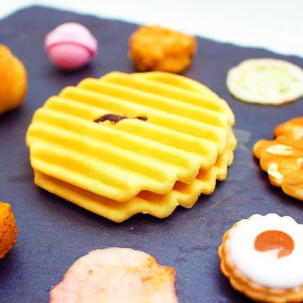 Kyo Kaori Matcha Cream Zig Zag Sandwich Cookie 1 Piece