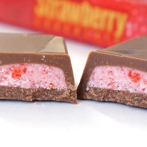 Meiji Strawberry Filled Bite Sized Chocolates 26 Pieces