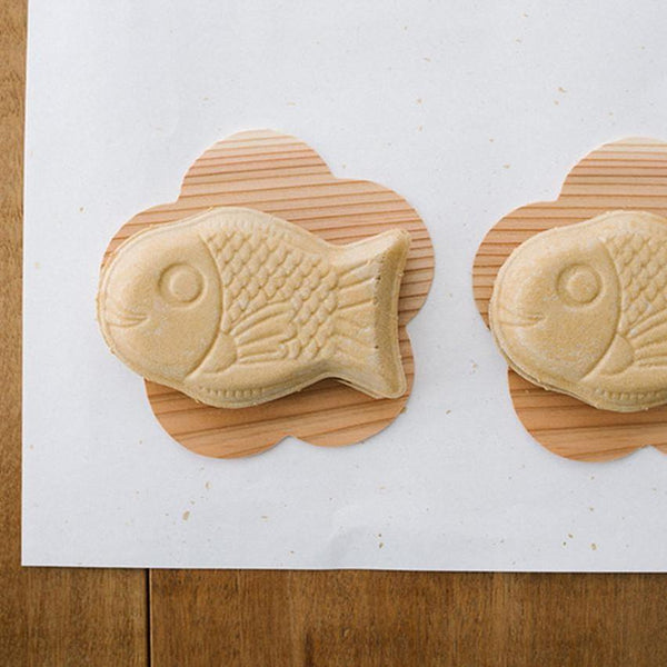 Meito Pukupuku Tai Taiyaki Monaka Wafer with Chocolate Filling 16.5g