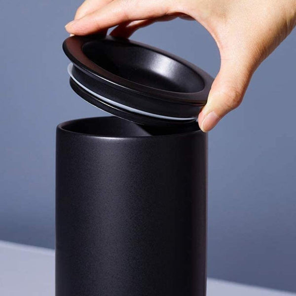 Cores Porcelain Canister Mino Ware Coffee Canister Black C820BK