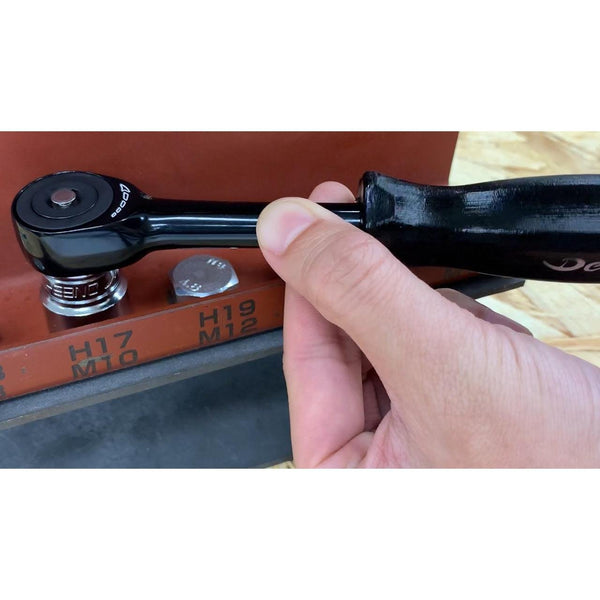 Deen Fast Action Twist Handle Reversible Ratchet Wrench & Screwdriver