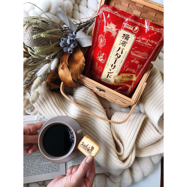 Takara Seika Yokohama Butter Cream Sandwich Biscuits 72g