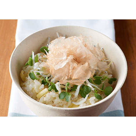 Yamaki-Thinly-Shaved-Katsuobushi-Fluffy-Dried-Bonito-Flakes-15g-4-2024-06-06T06:36:31.417Z.png